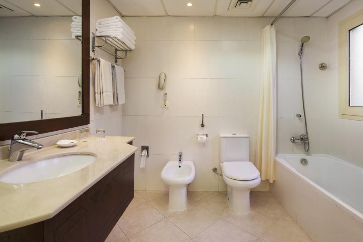 AL HAMRA RESIDENCE AND VILLAGE