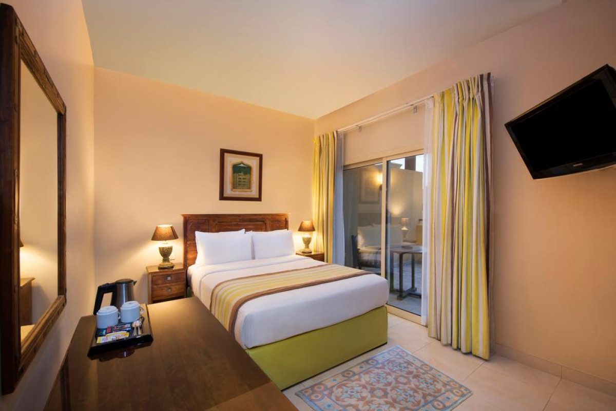 AL HAMRA RESIDENCE AND VILLAGE