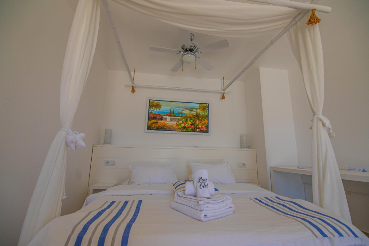 Alacati Port Hotel