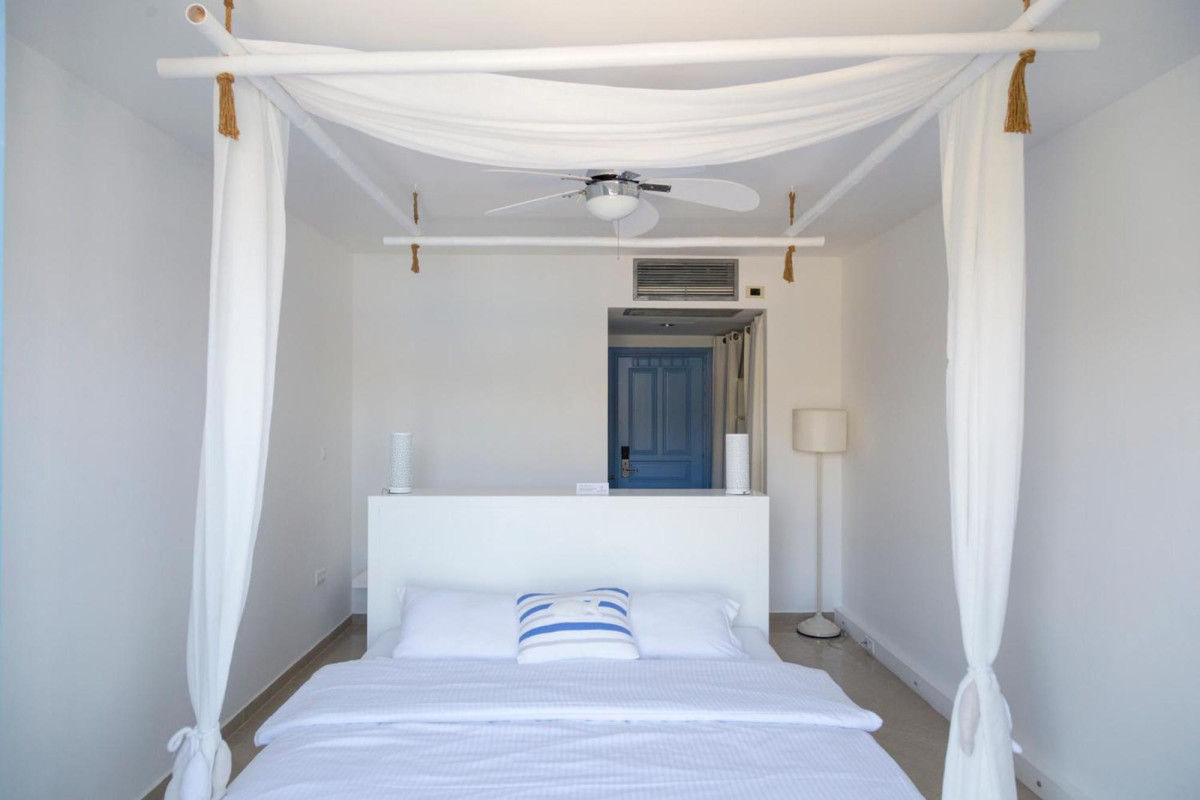 Alacati Port Hotel