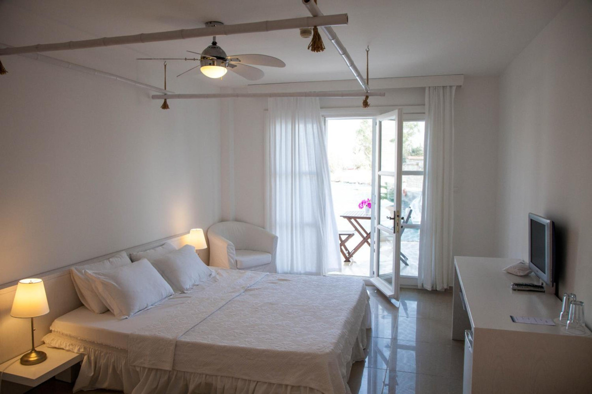 Alacati Port Hotel