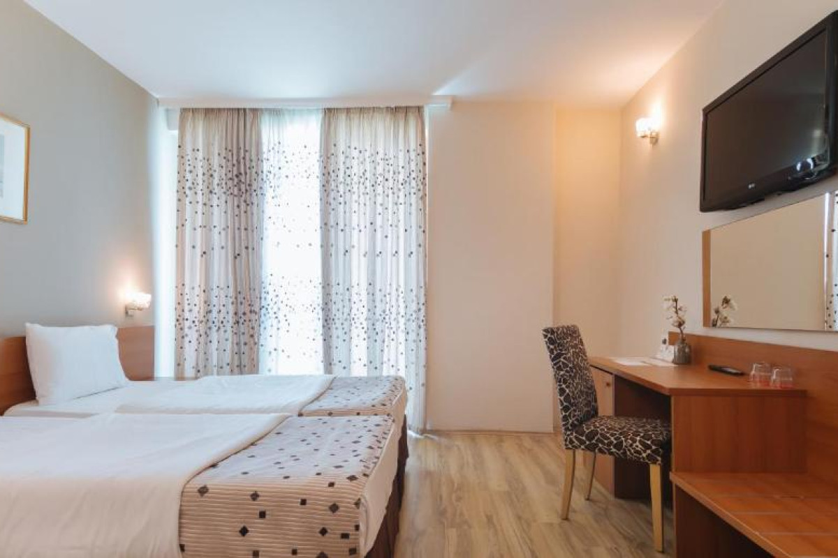Hotel Albanian Star