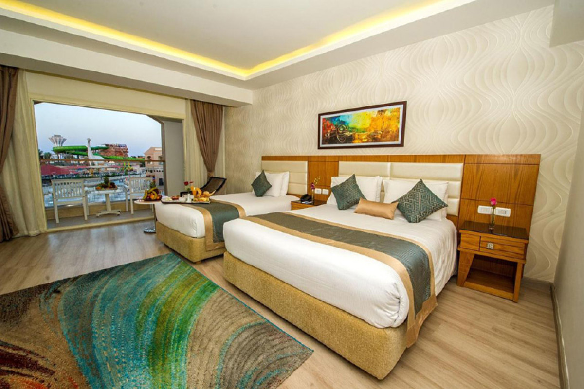 ALBATROS AQUA BLUE RESORT SSH