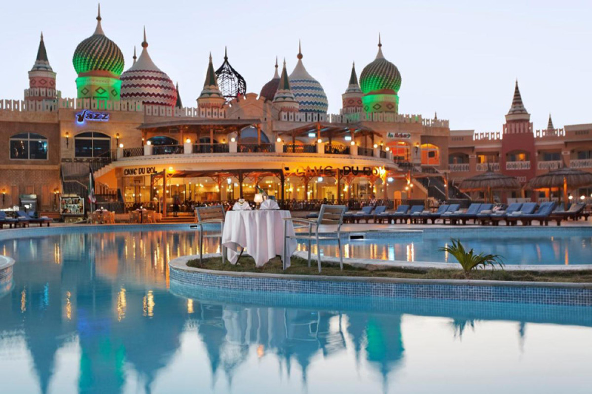 ALBATROS AQUA BLUE RESORT SSH