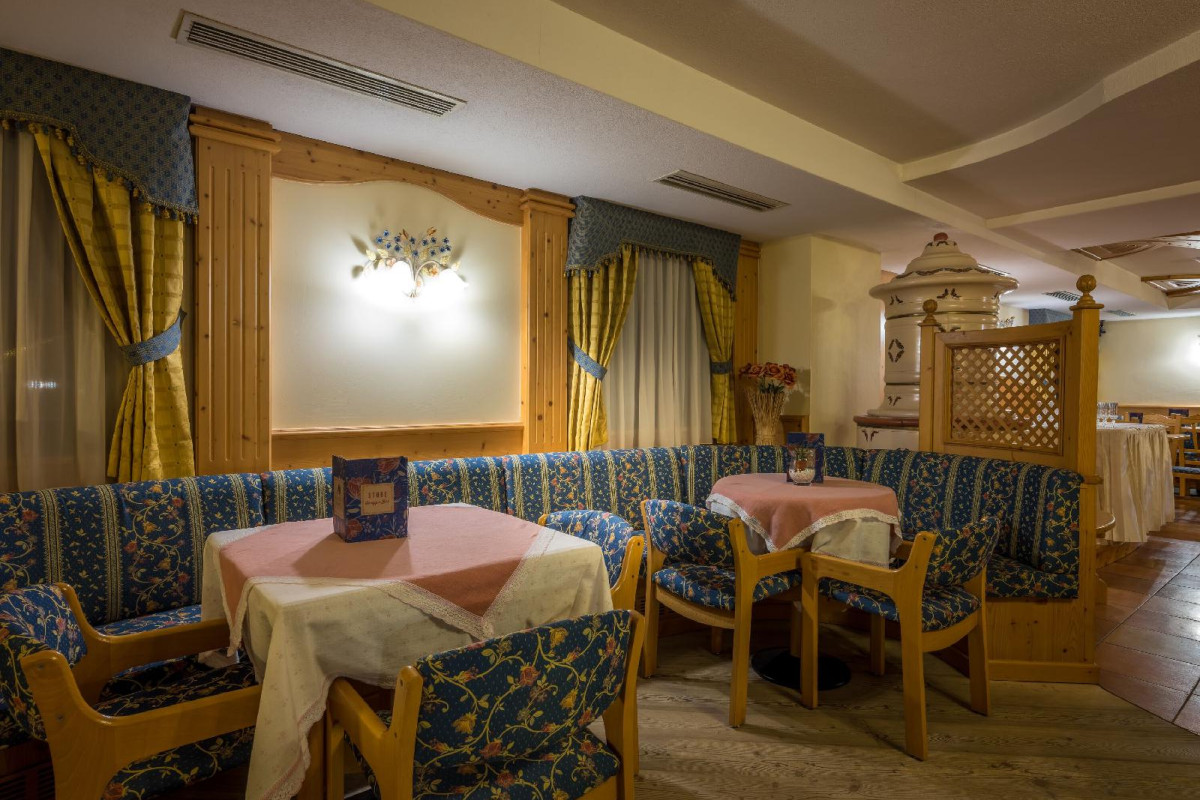 Albergo Dimaro Wellness & Family Hotel