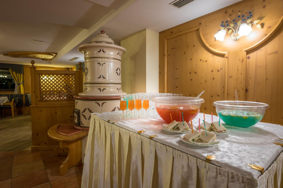 Albergo Dimaro Wellness & Family Hotel