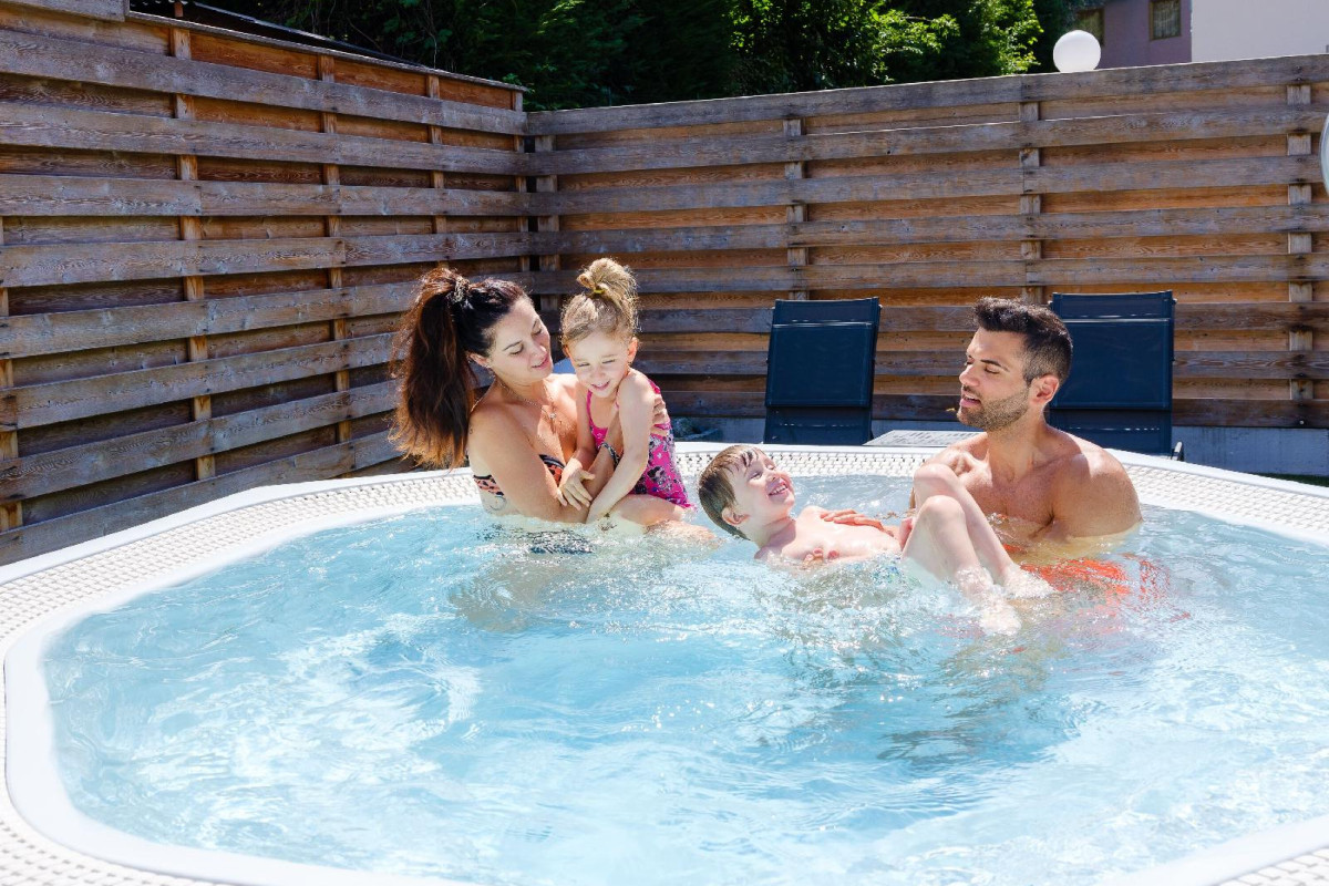 Albergo Dimaro Wellness & Family Hotel