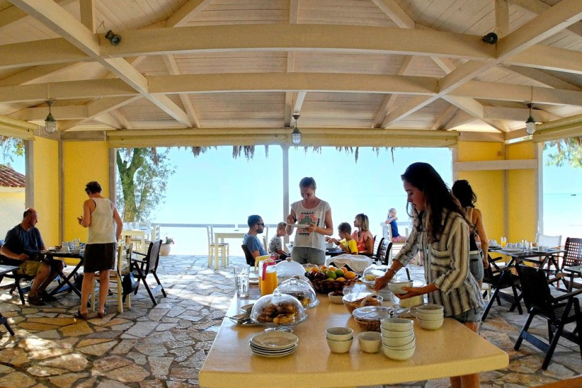 Albouro Seafront Apartments