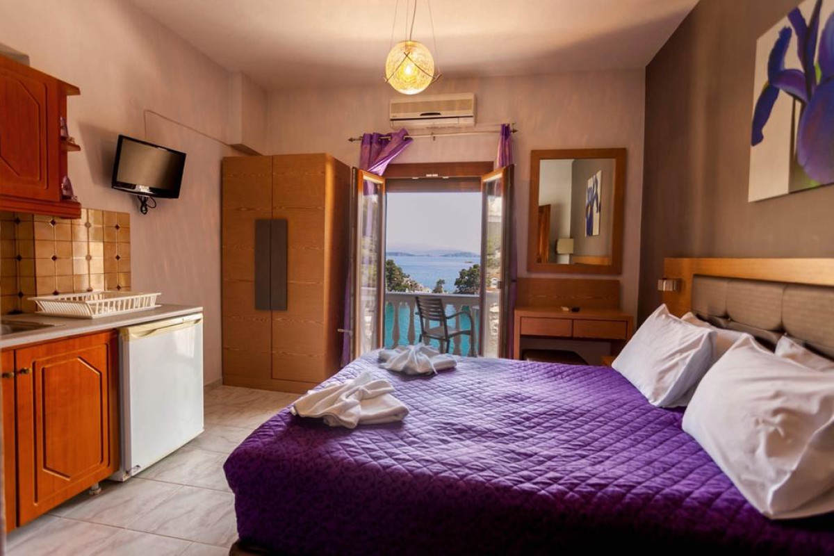 Aleka's Apartments