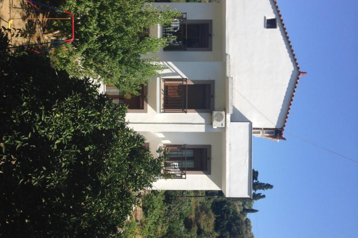 Alekos Rooms and Apartments