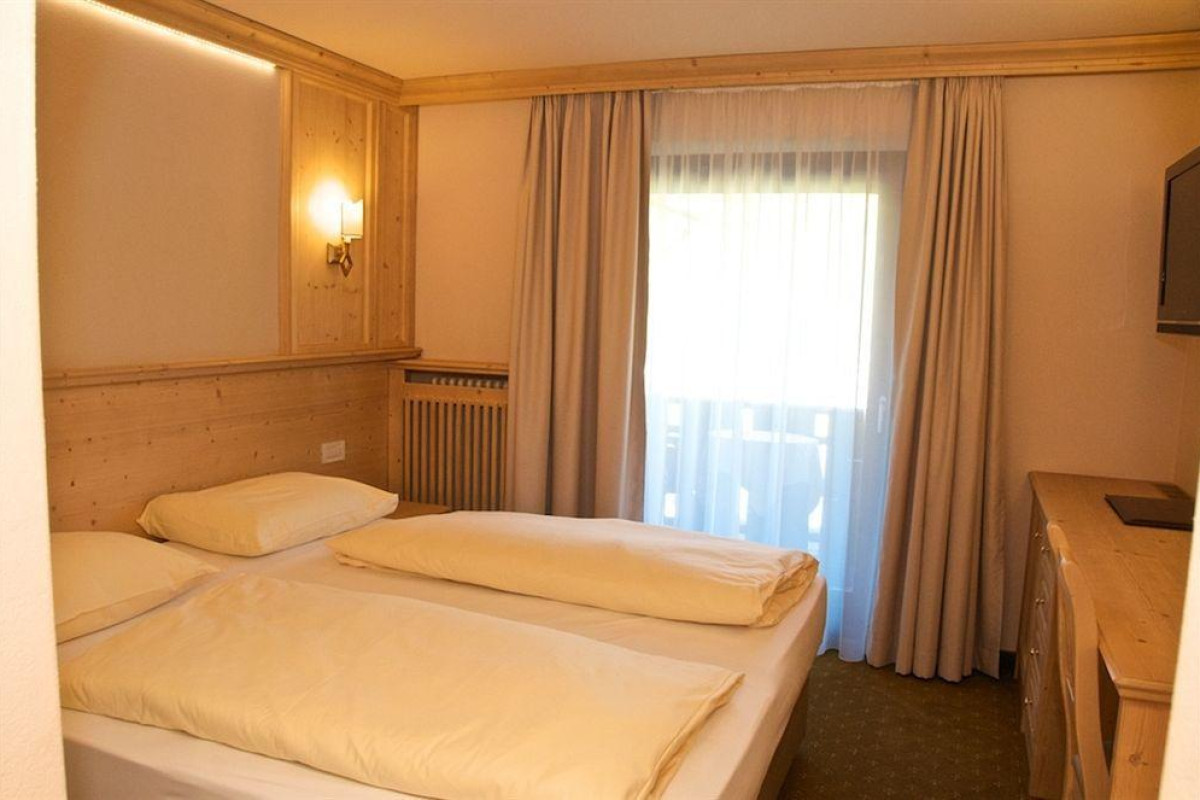 Alexander Charme Hotel