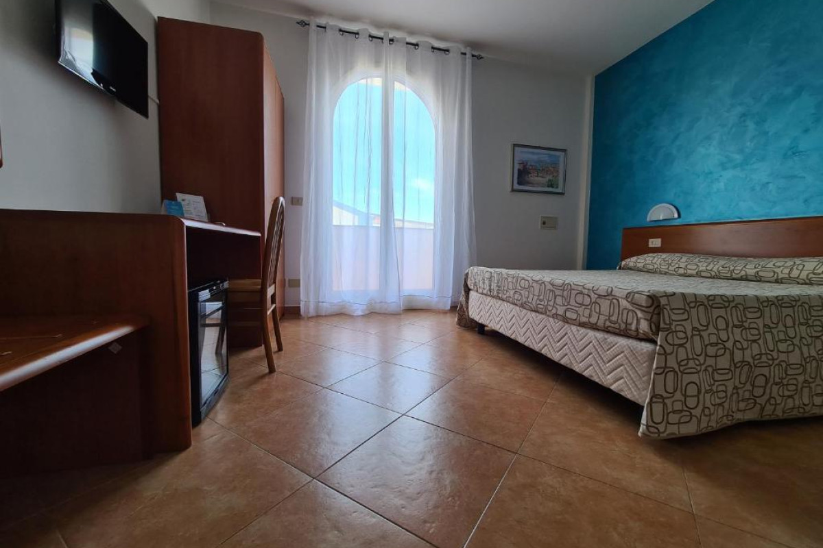 Alexander Giardini Naxos