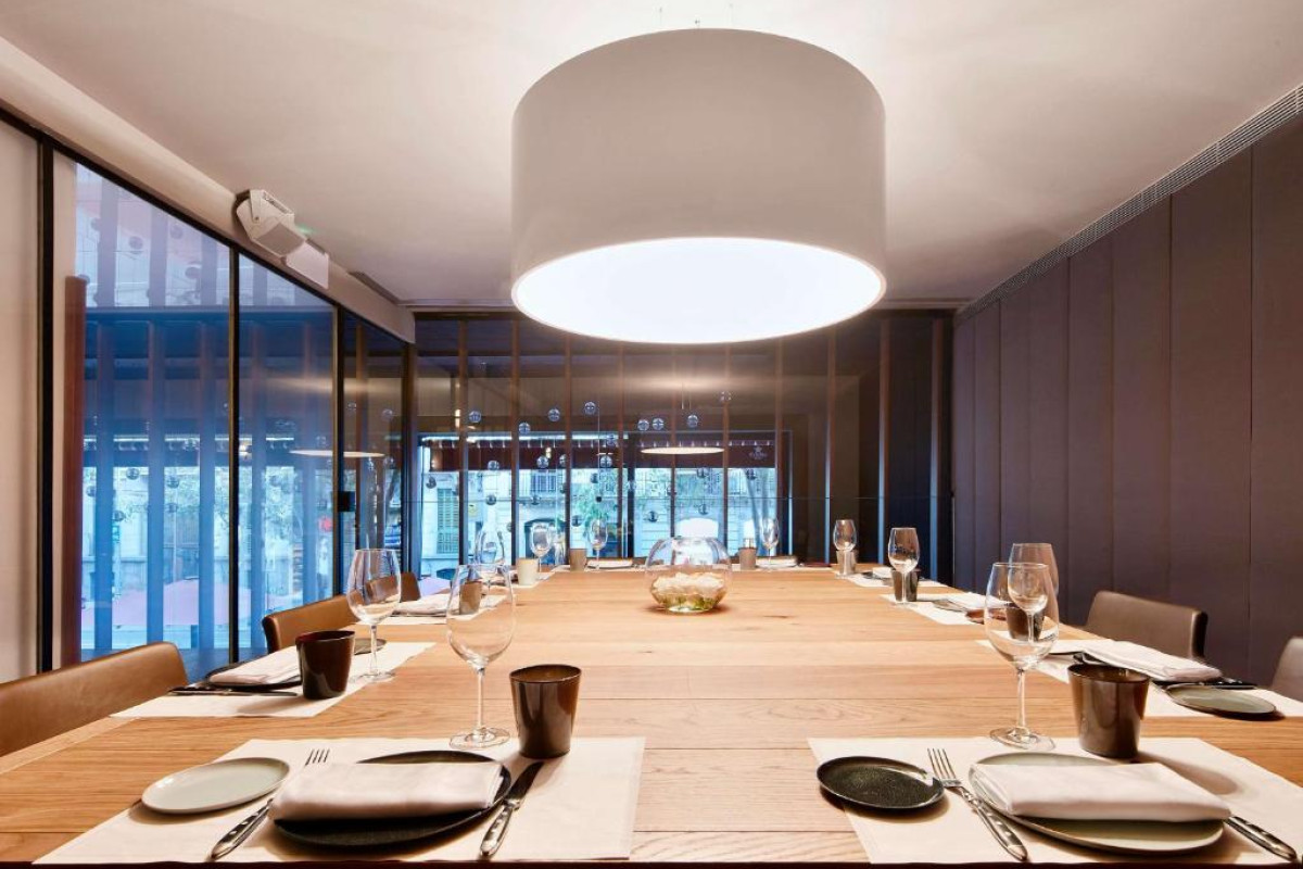 ALEXANDRA BARCELONA HOTEL, CURIO COLLECTION BY HILTON