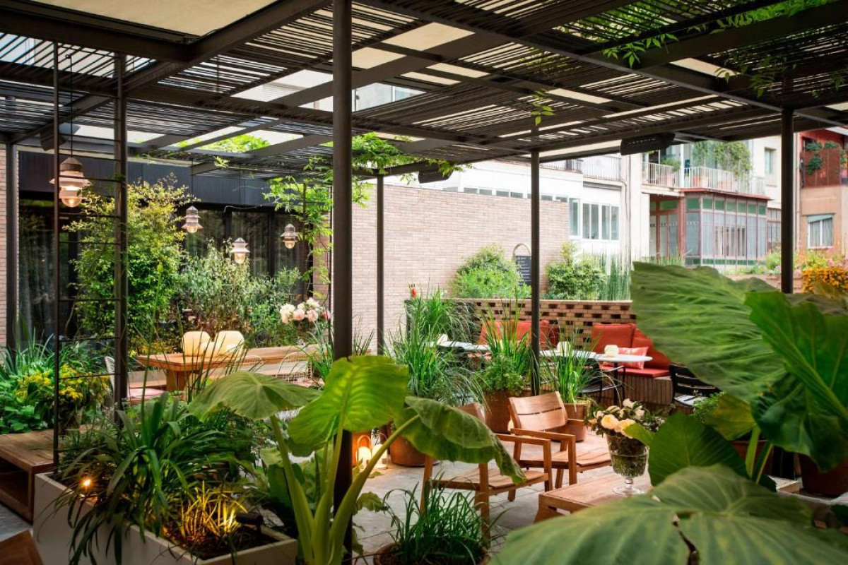 ALEXANDRA BARCELONA HOTEL, CURIO COLLECTION BY HILTON