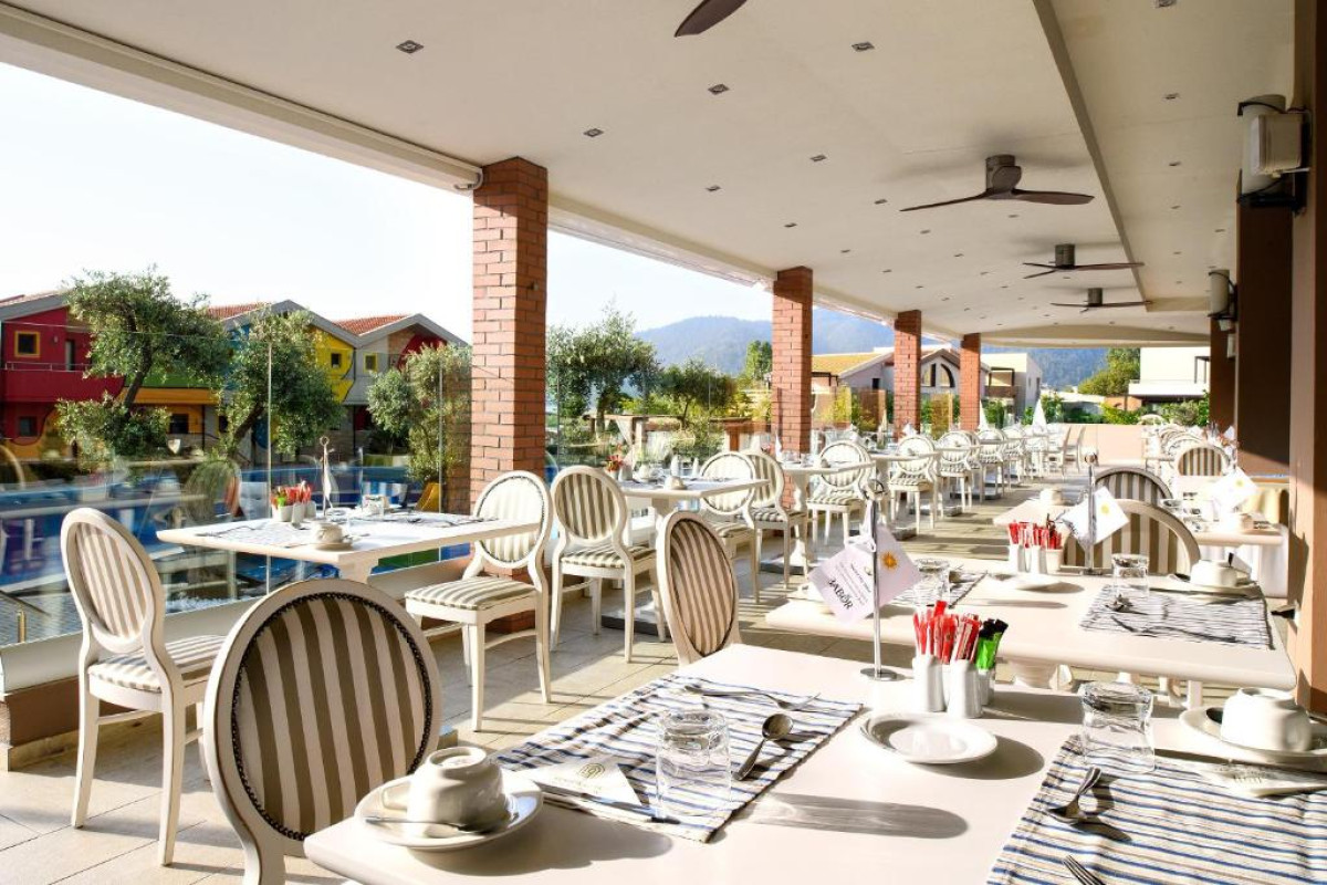 ALEXANDRA GOLDEN BOUTIQUE - GOLDEN BEACH