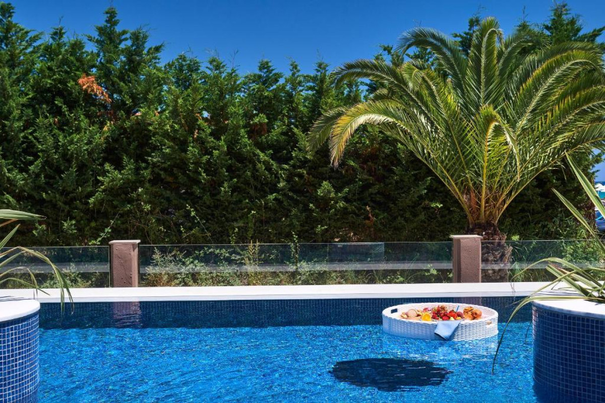 ALEXANDRA GOLDEN BOUTIQUE - GOLDEN BEACH