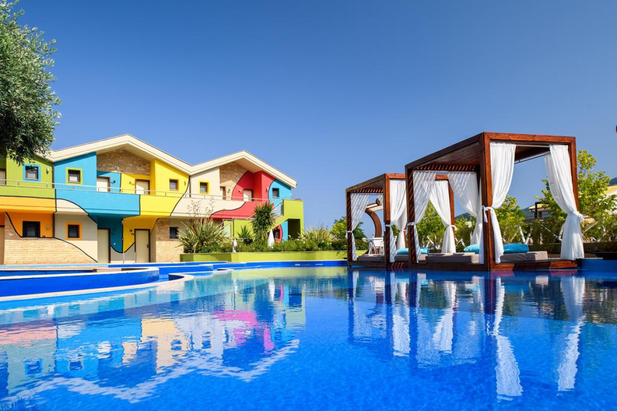 ALEXANDRA GOLDEN BOUTIQUE - GOLDEN BEACH