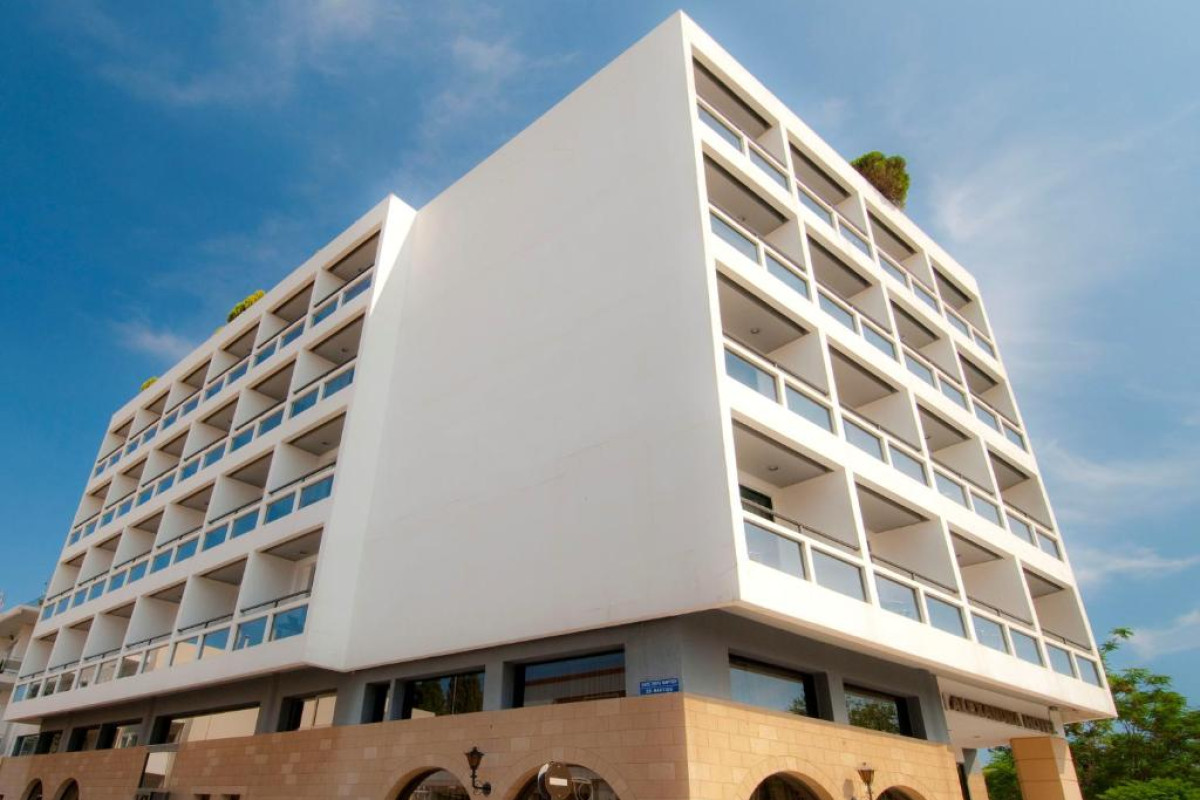Alexandra Hotel&Apartments