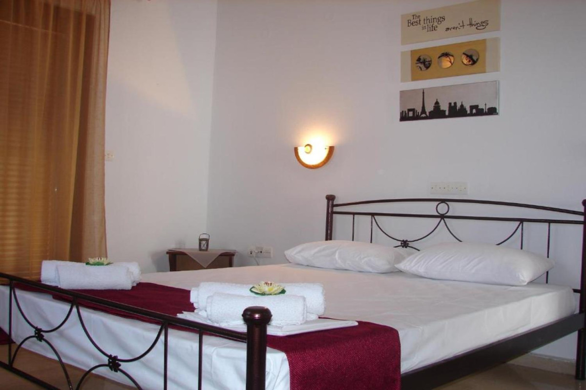 Alexandra Hotel - Nea Roda