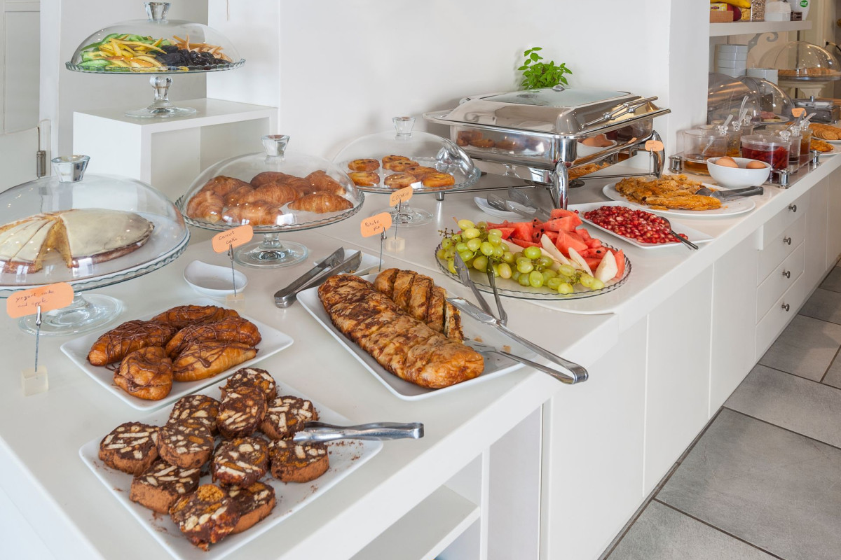 Alexandros Apartments Paros