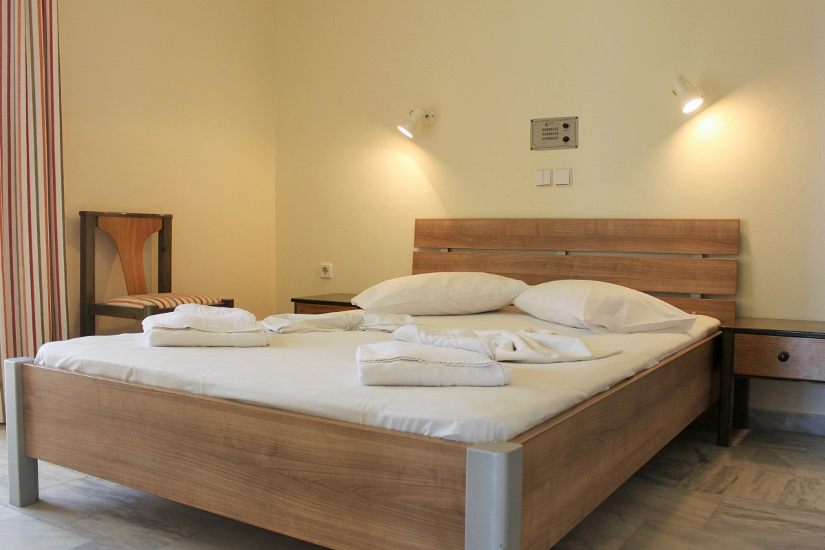 ALEXANDROS M HOTEL