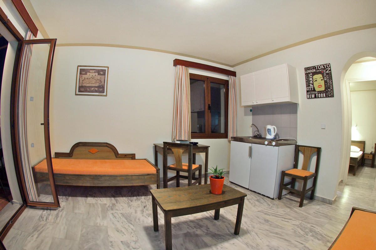 ALEXANDROS M HOTEL