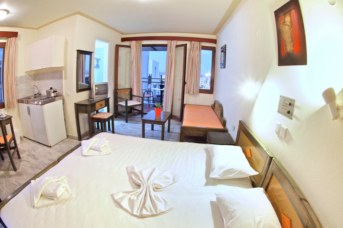 ALEXANDROS M HOTEL