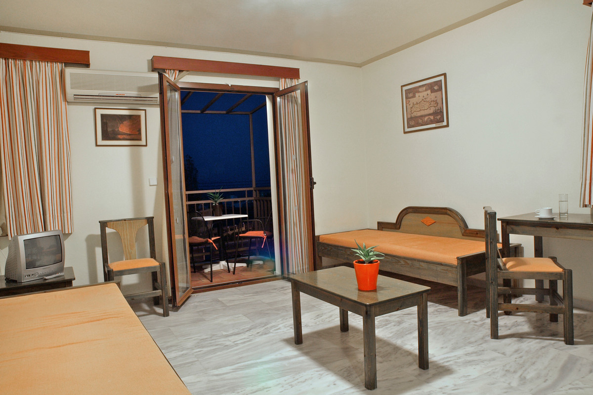 ALEXANDROS M HOTEL