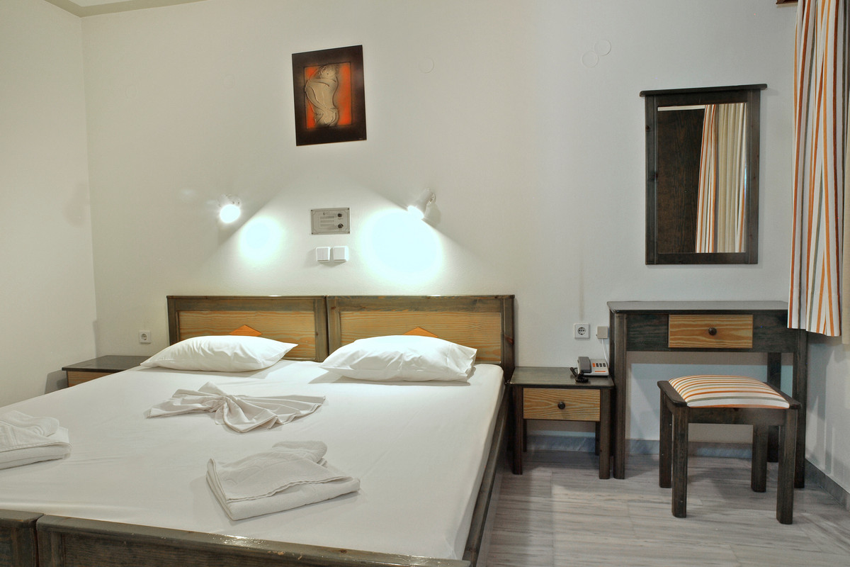 ALEXANDROS M HOTEL