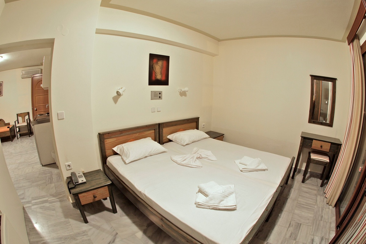 ALEXANDROS M HOTEL