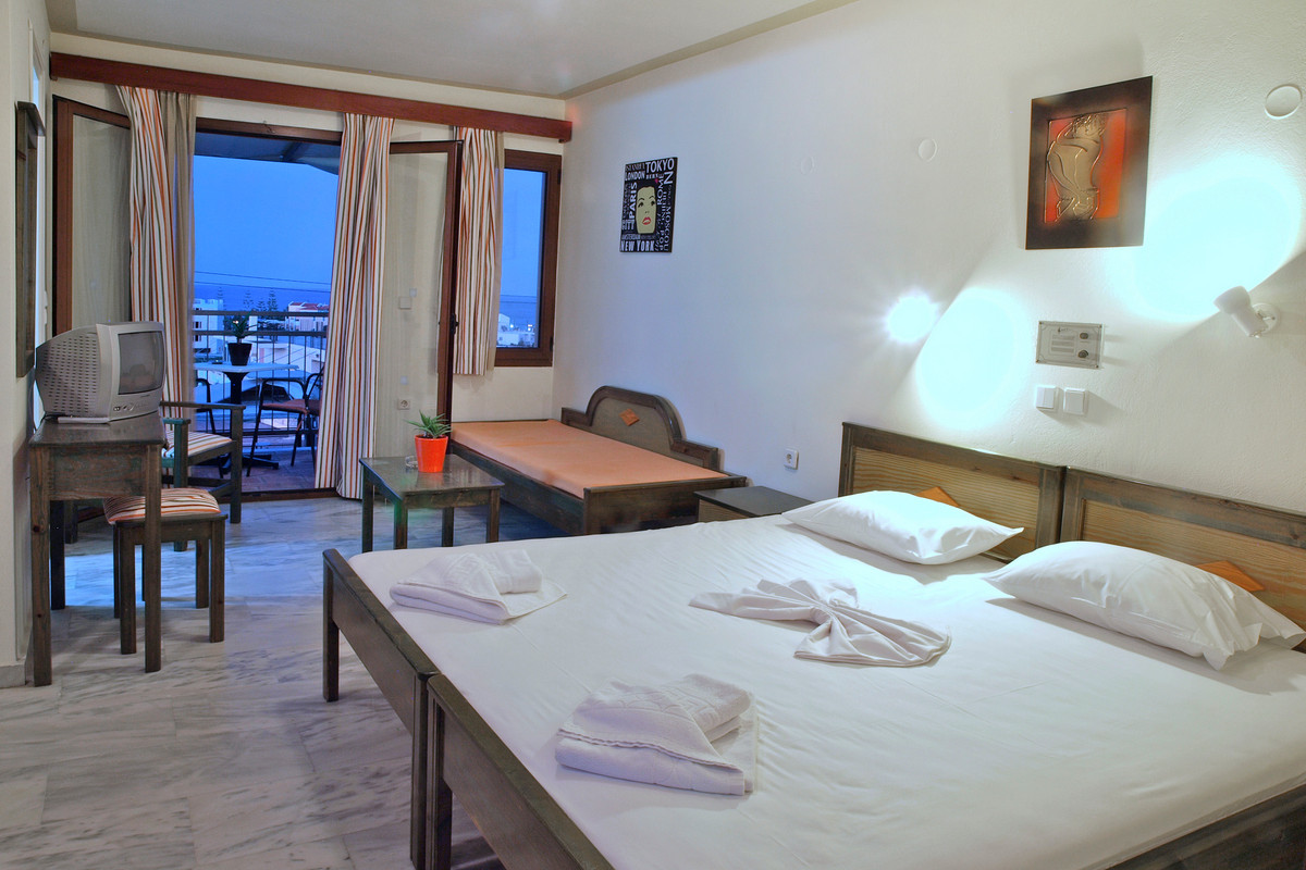 ALEXANDROS M HOTEL
