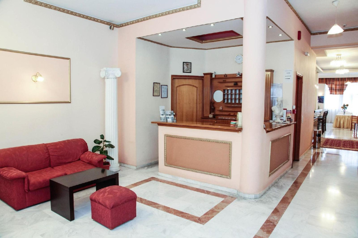 Alexiou Hotel