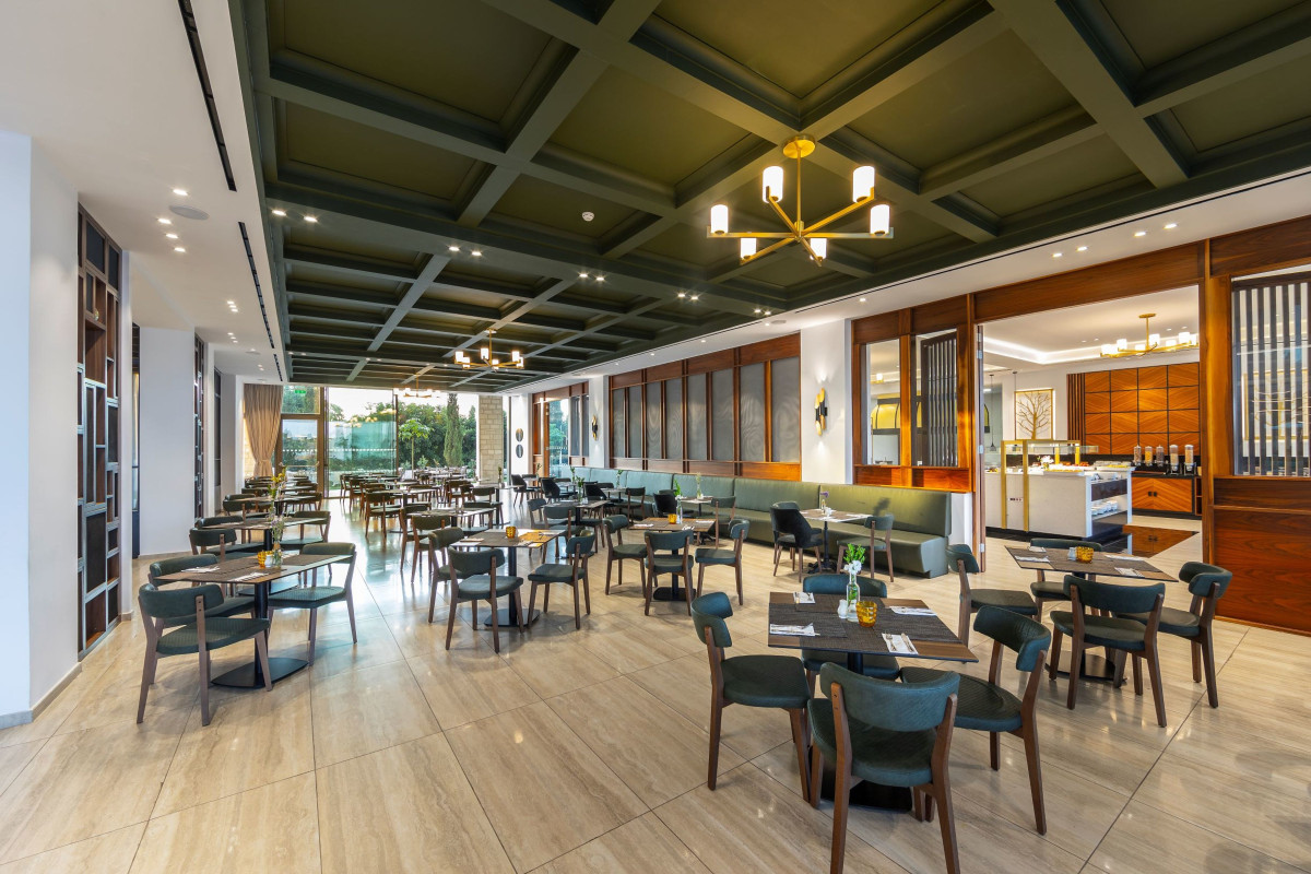 Aliathon Resort