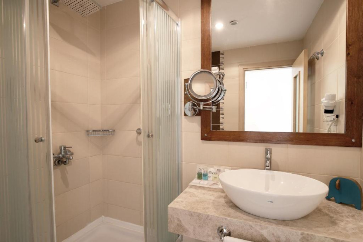 ALIZE HOTEL