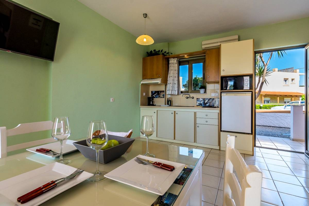 ALKIONIS BEACH HOTEL APARTMENTS