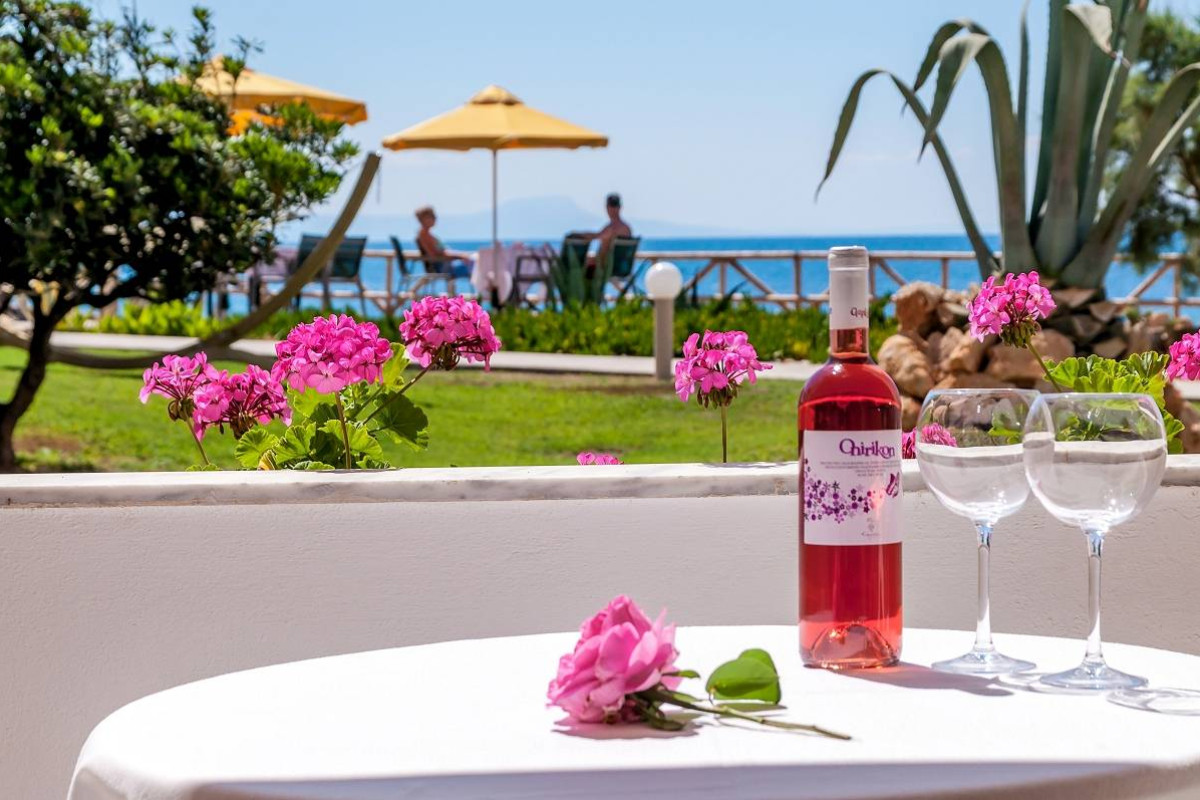 ALKIONIS BEACH HOTEL APARTMENTS