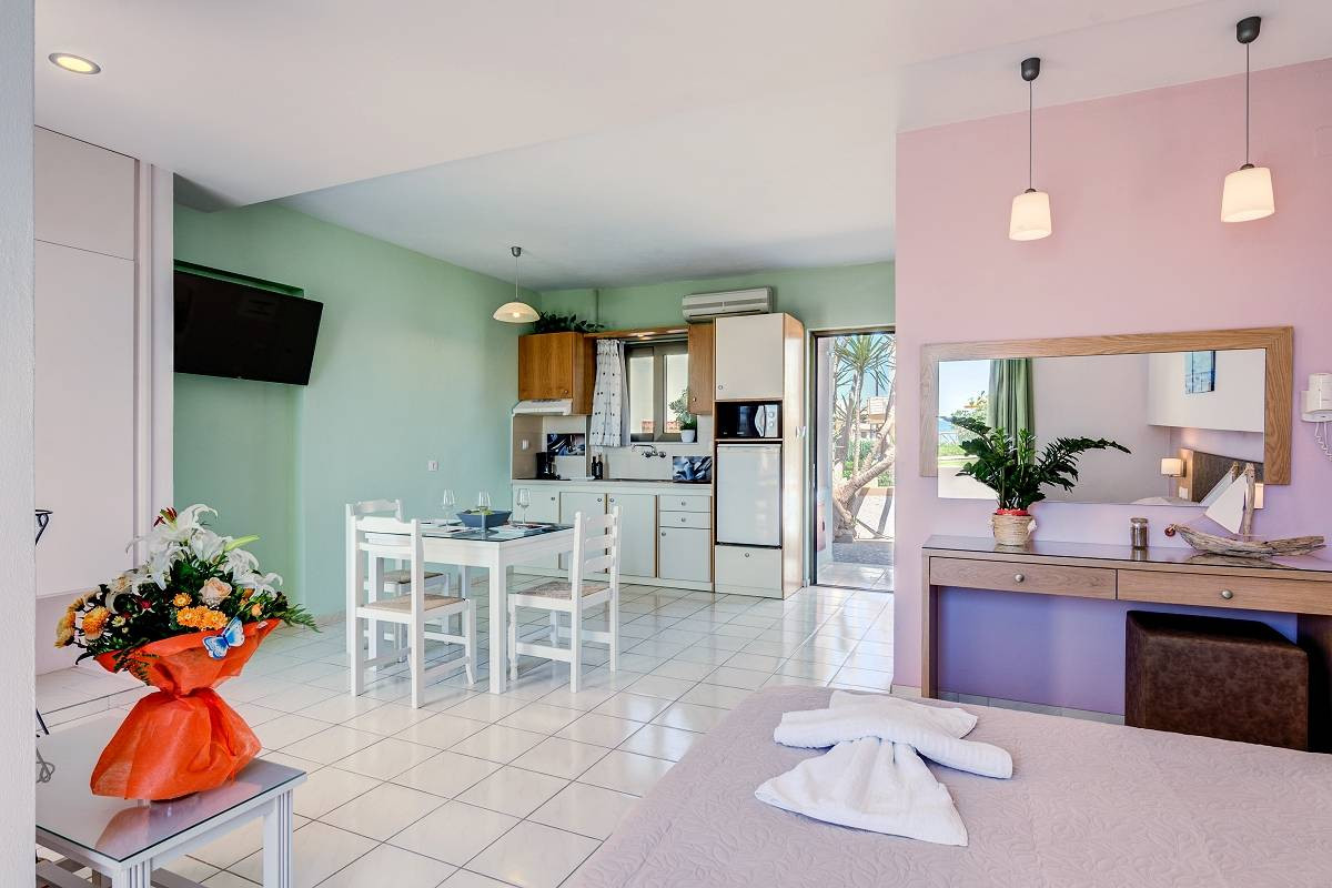 ALKIONIS BEACH HOTEL APARTMENTS