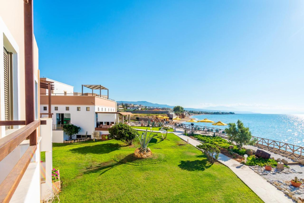 ALKIONIS BEACH HOTEL APARTMENTS
