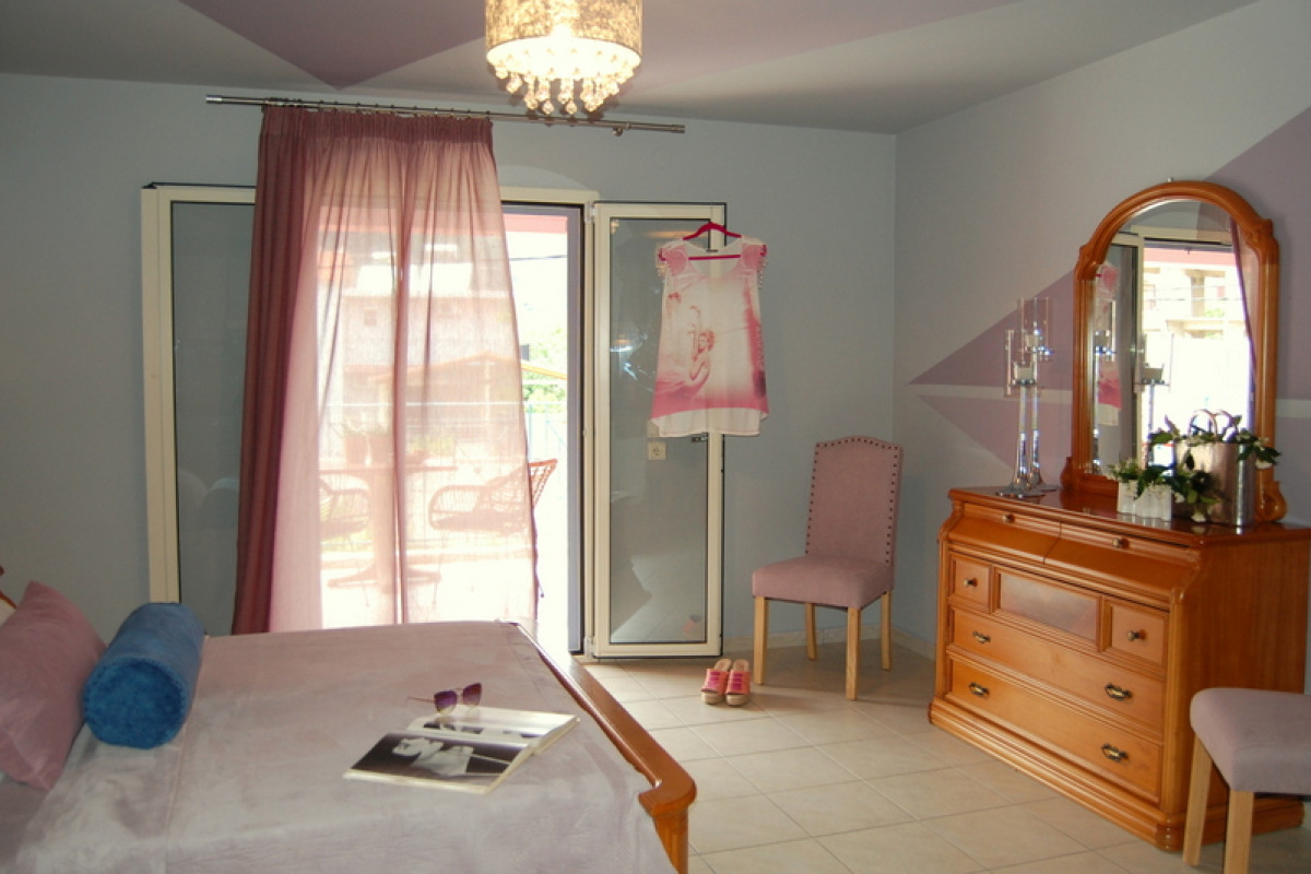Alkyoni Apartments and Studios