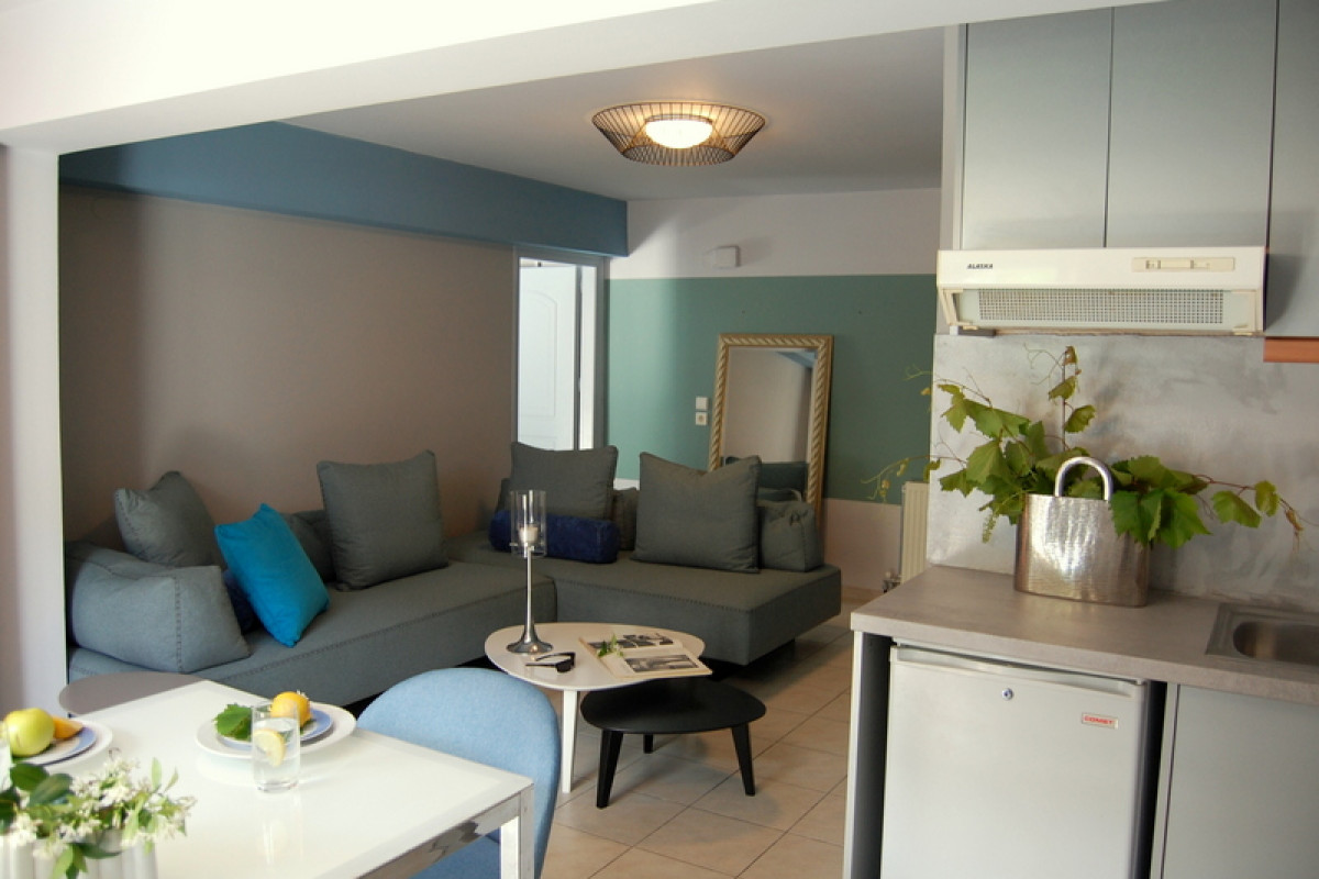Alkyoni Apartments and Studios