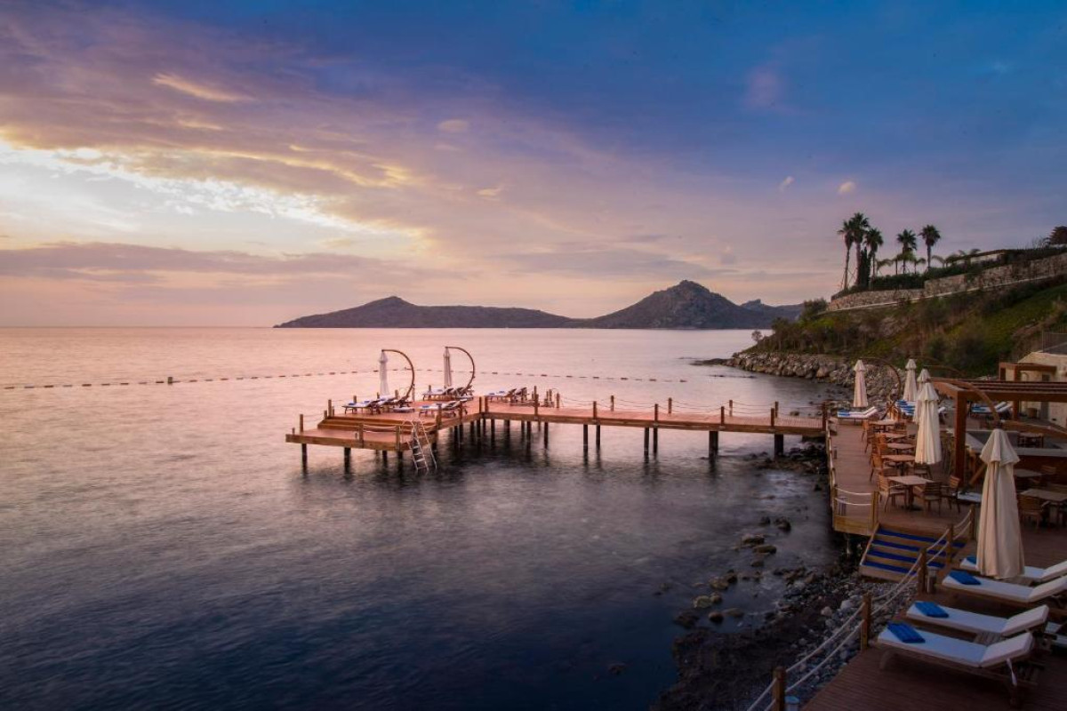 ALLIUM VILLAS RESORT