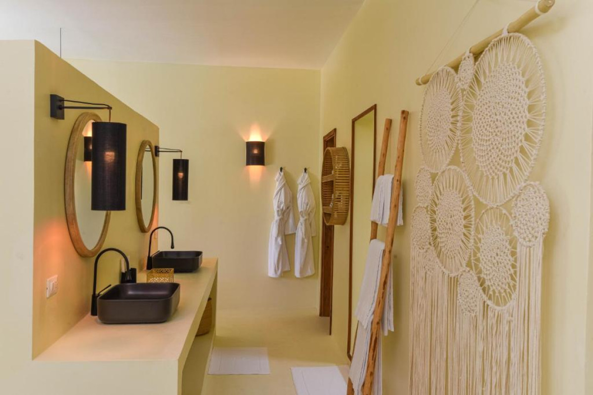Alma Boutique Hotel