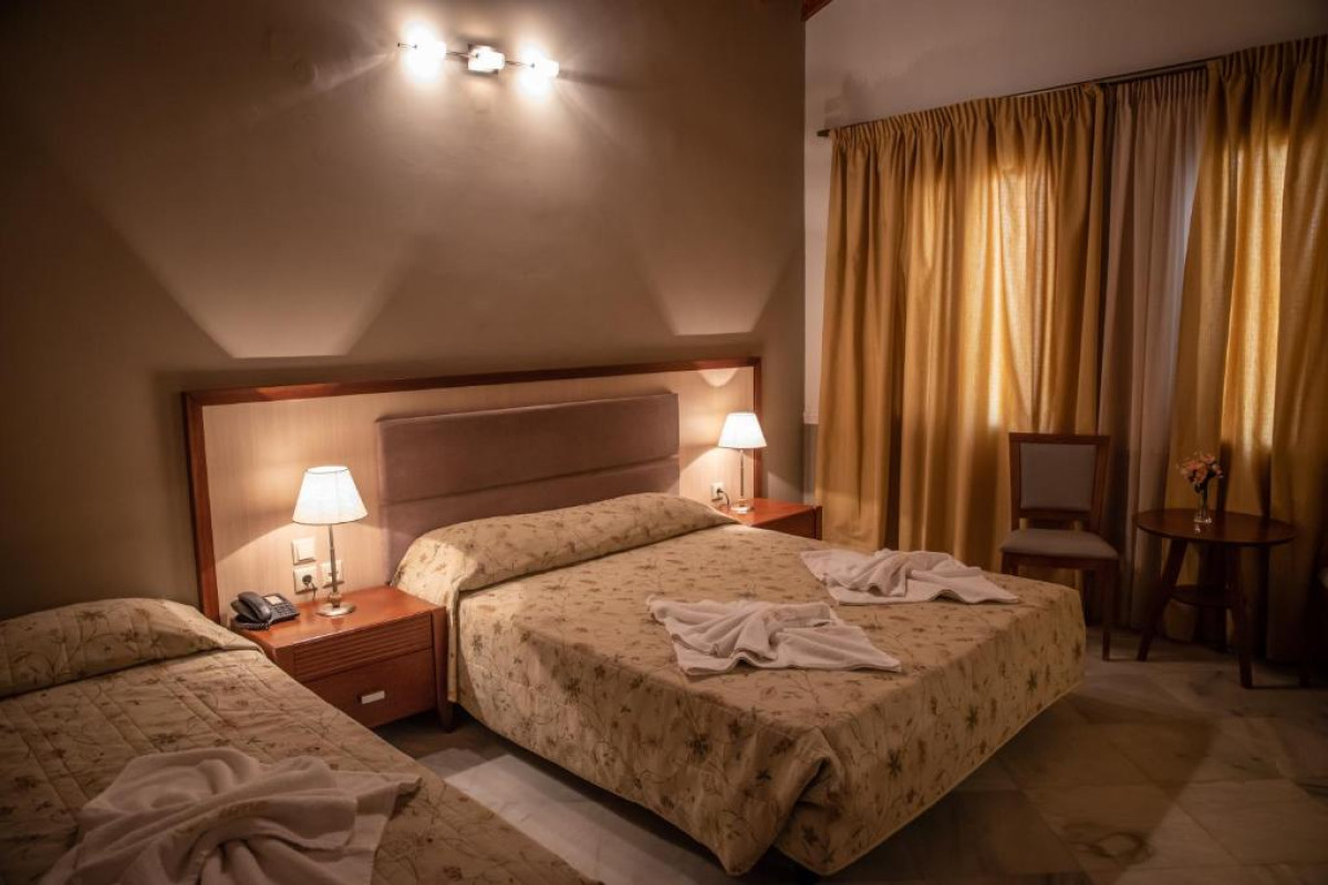 Alma Hotel