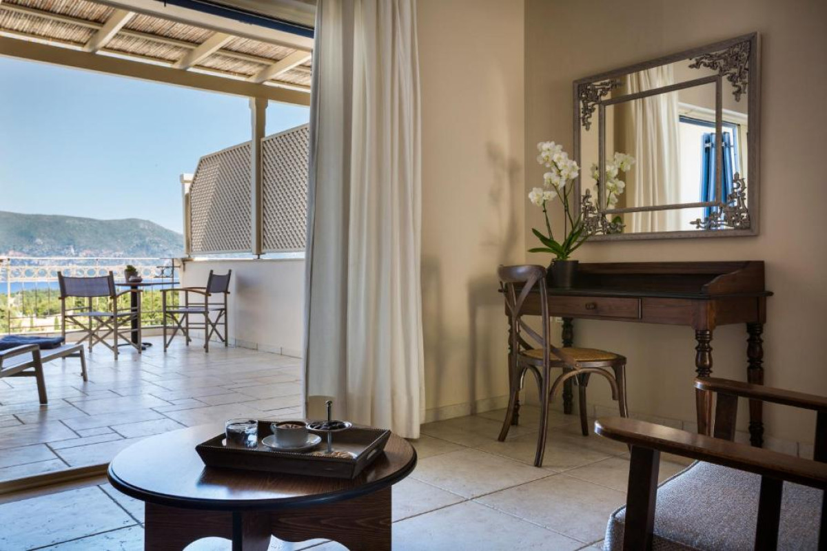 Almyra Hotel