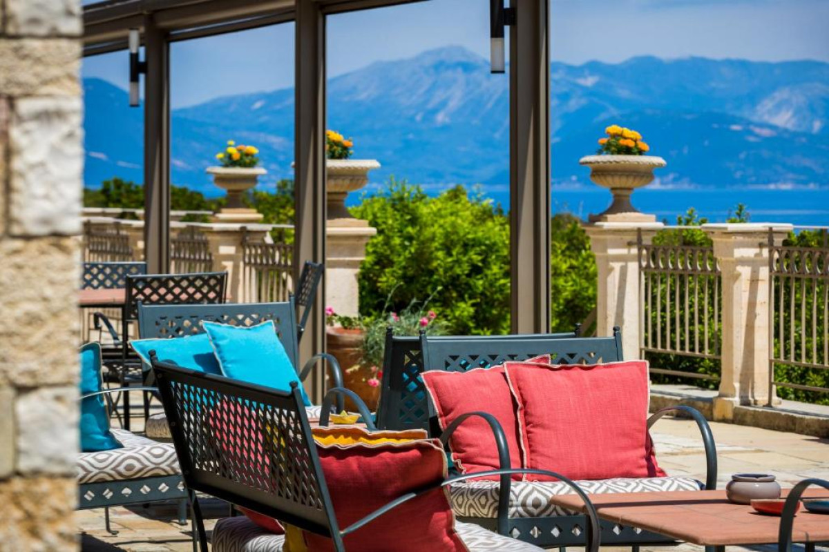 Almyra Hotel