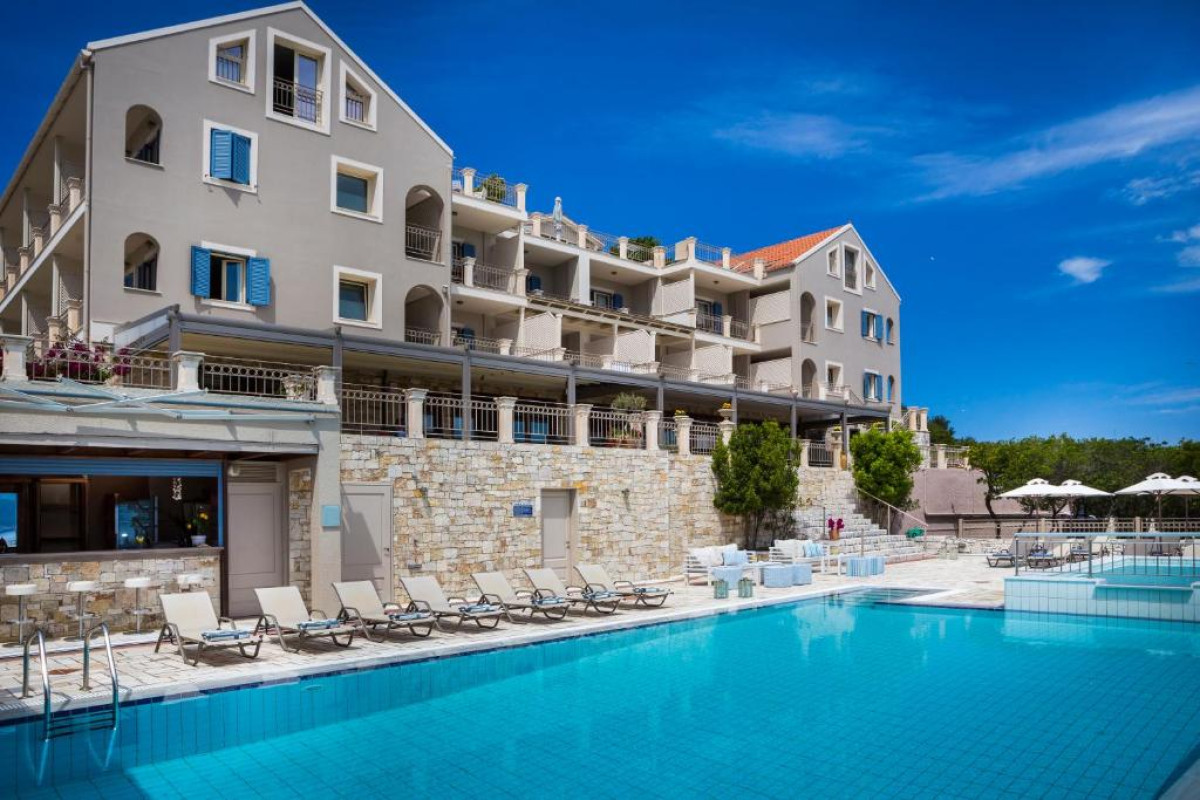 Almyra Hotel