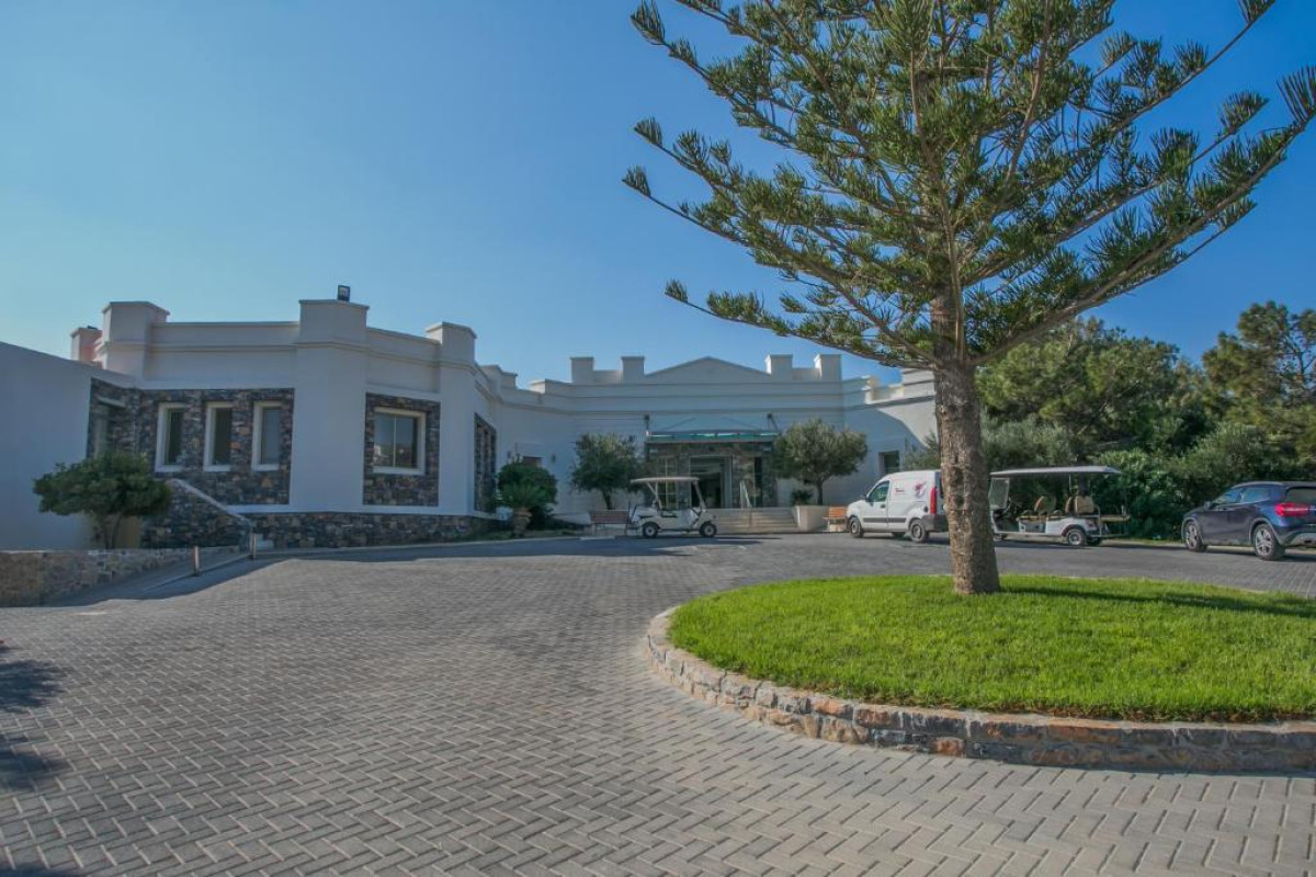 Almyra Hotel & Village