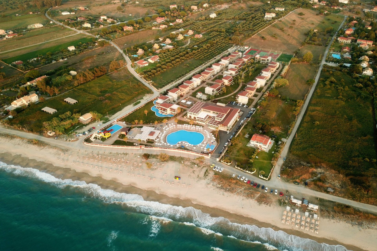 Almyros Beach Resort & Spa