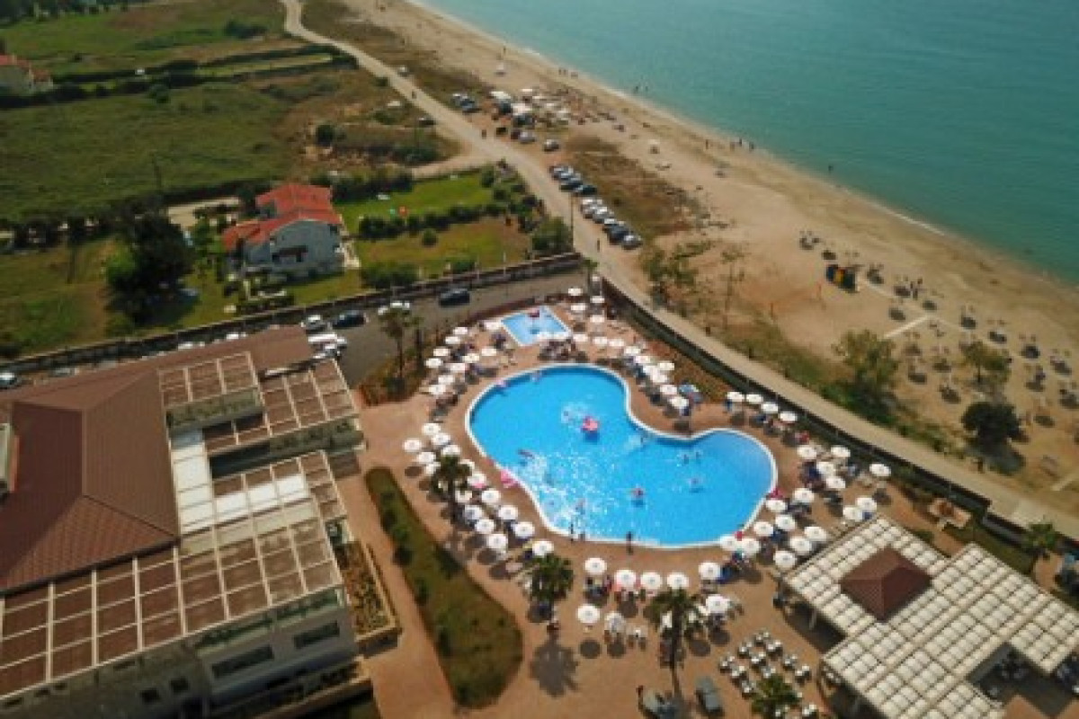 Almyros Beach Resort & Spa