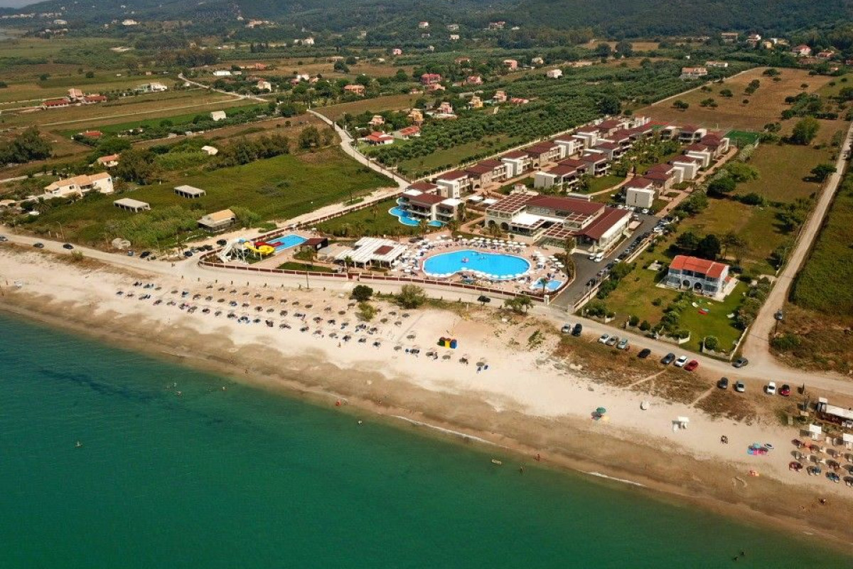 Almyros Beach Resort & Spa